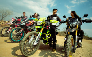 ¿Por qué cada vez más jóvenes eligen moverse en moto?