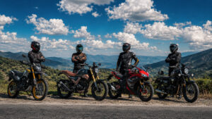 Las mejores rutas en moto para descubrir este verano
