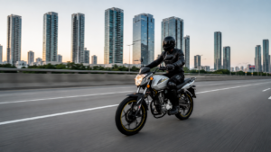 3 errores comunes al manejar moto (y cómo evitarlos)
